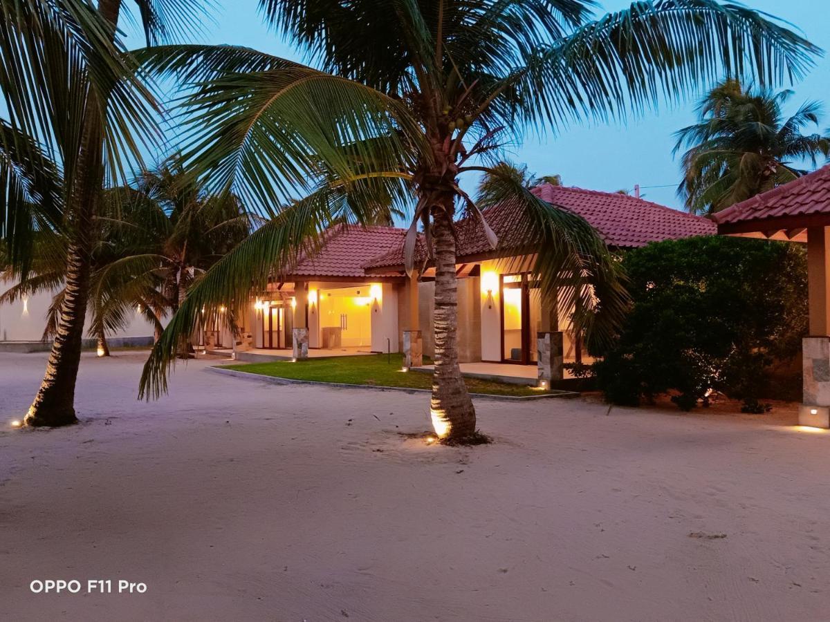 Blue Waves Kite Surfing Beach Resort Kalpitiya Luaran gambar